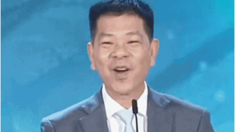 Phát ngôn coi thường phụ nữ gây bức xúc tại Miss Grand Việt Nam 2025: “Các cô làm đẹp, thi hoa hậu chỉ để đàn ông ngắm thôi!”