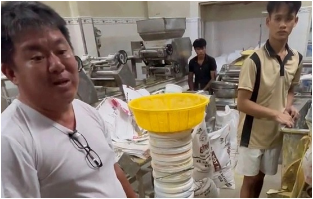 800 tấn mì tươi trộn h:óa ch:ất tuồ:n ra chợ: Rõ hậu quả với người ăn đáng sợ đến mức nào?