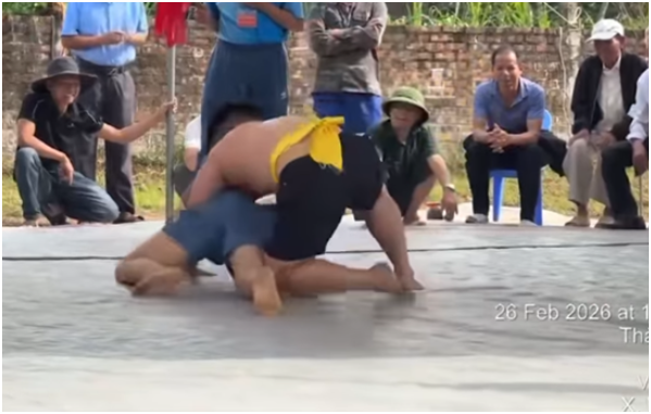 Bác sĩ nói về vụ đô vật g:ã:y c:ổ, t:uvo:ng trong ngày hội làng đầu năm: “Giải thích về nguyên nhân khiến ai cũng gi:ật mình”