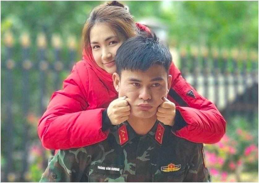 Chồng Đại uý lần đầu lên tiếng về chuyện tình cảm với Hòa Minzy: “Nói hết cả tấm lòng, có nói tới bé Bo luôn”