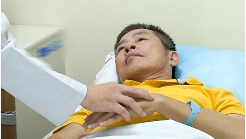 Rõ tình trạng sức khỏe của nghệ sĩ Tấn Beo: Thấy mà buồn cho anh quá, thương thật sự