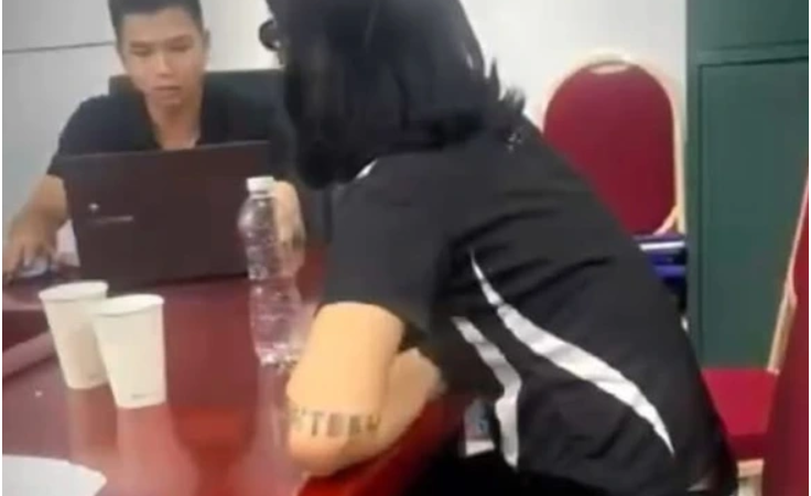 Đang rầm rộ hình ảnh của Miu Lê tại đồn CA: Dù bị b:ắt nhưng mặt vẫn rất slay?