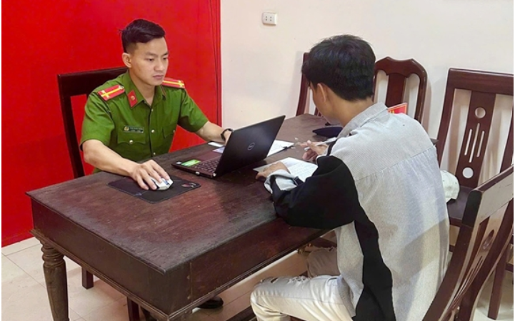 Rõ danh tính nam thanh niên t:úm t:óc, đ:ạ::p vào đầu cô gái ở quán bida: Sao có thể đối xử với đứa con gái như vậy được