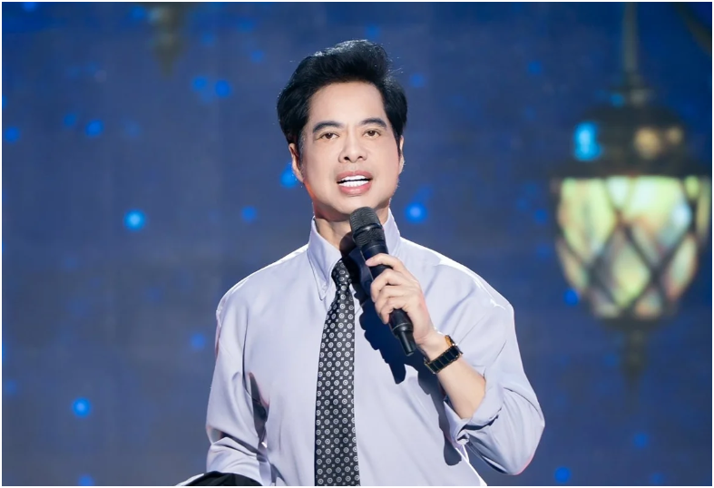 Danh ca Ngọc Sơn tuyên bố: “Tôi là một người con ngoan của quê hương, tôi thề không dính vào chuyện này, chuyện kia đâu”