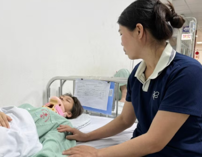Nỗi đau xé lòng của gia đình nữ sinh bị đánh hội đồng ở Phú Thọ: “Đây đã là lần thứ 3 con tôi bị đánh”, nghe người thân kể mà ai cũng nghẹn lòng