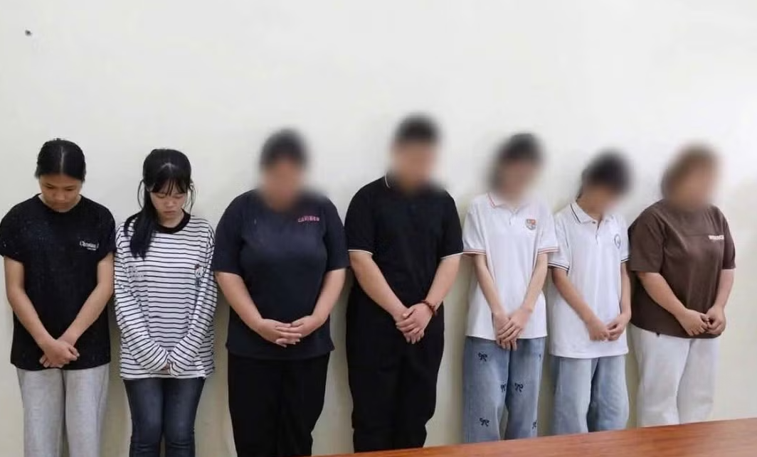 Đã rõ mức xử lý 2 nữ sinh đánh hội đồng bạn ở Phú Thọ: Giờ thì không còn là “trẻ con không biết gì” nữa, mức xử lý khiến nhiều người thấy quá đáng đời