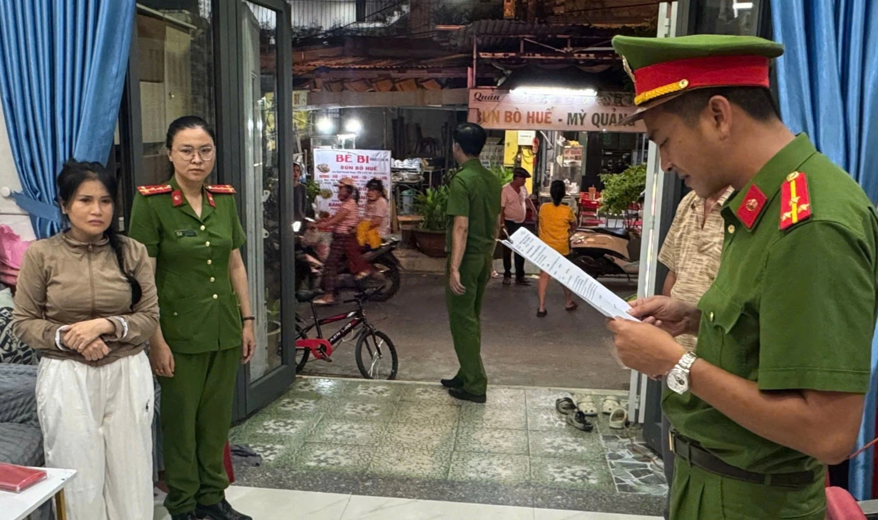 Chân dung mẹ kế xúi con riêng của chồng sát hại cha ruột ở Đà Nẵng gây rúng động: Mặt hiền từ phúc hậu thế mà không ngờ!